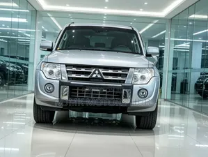 Mitsubishi Pajero 2011 Silver