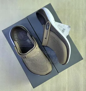 Unisex Crocs Lite Material Rubber