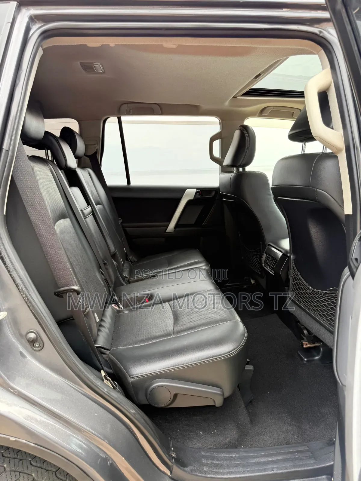 Toyota Land Cruiser Prado 2017 Gray