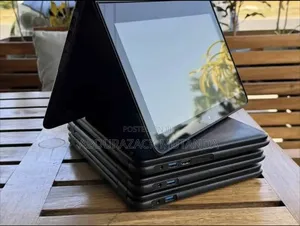 Laptop Lenovo 300e 4GB Intel SSD 128GB