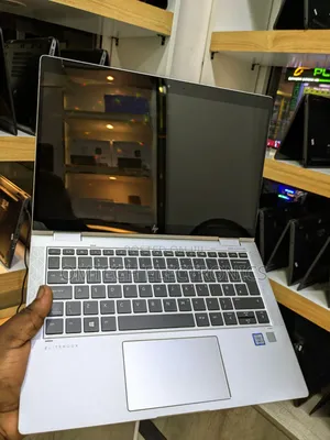 Laptop HP EliteBook 1030 8GB Intel Core i5 SSD 256GB