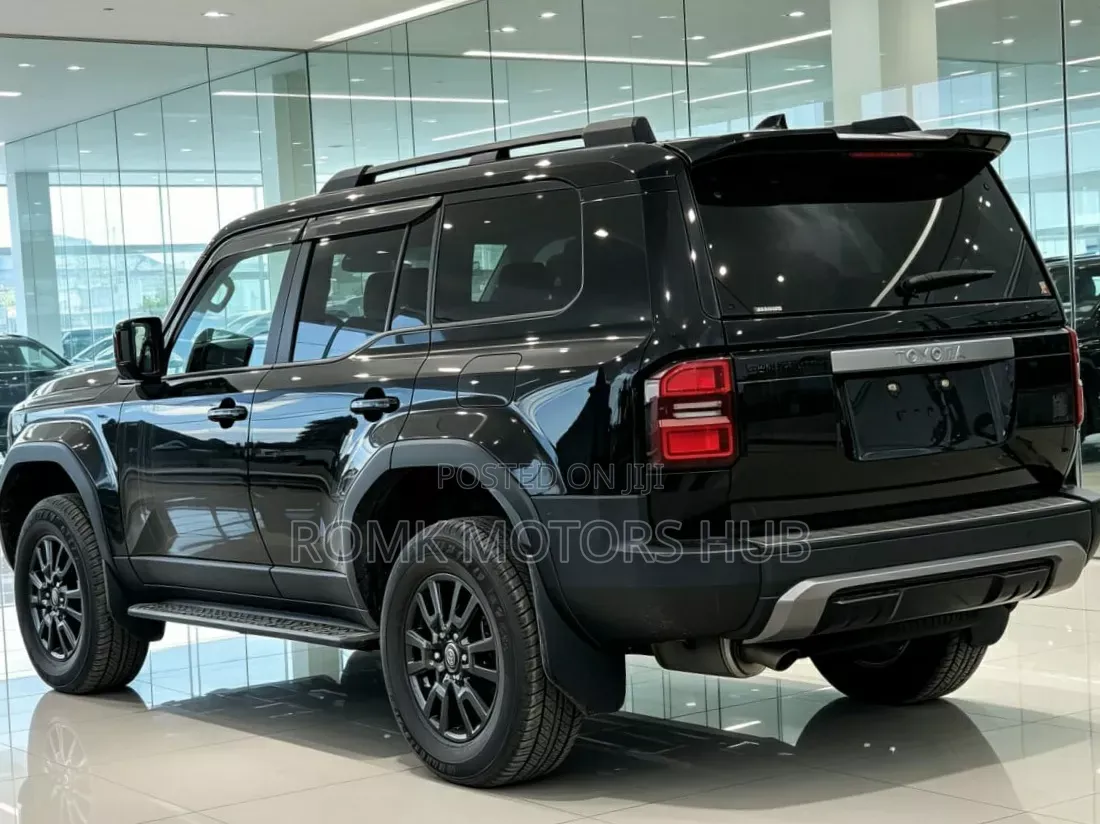 Toyota Land Cruiser Prado 2025 Black