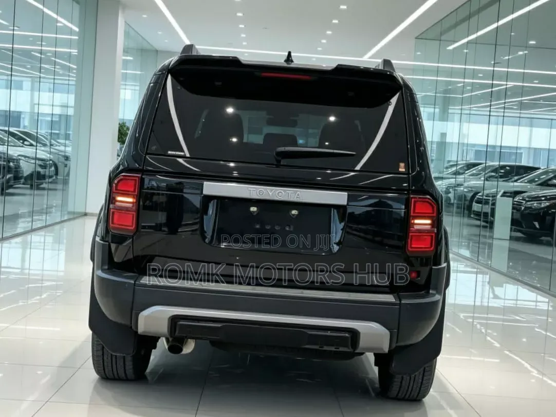 Toyota Land Cruiser Prado 2025 Black