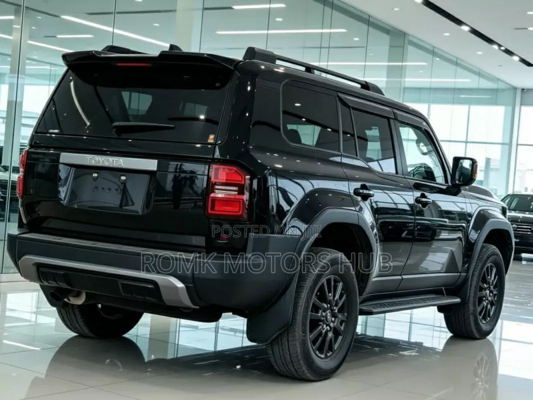 Toyota Land Cruiser Prado 2025 Black