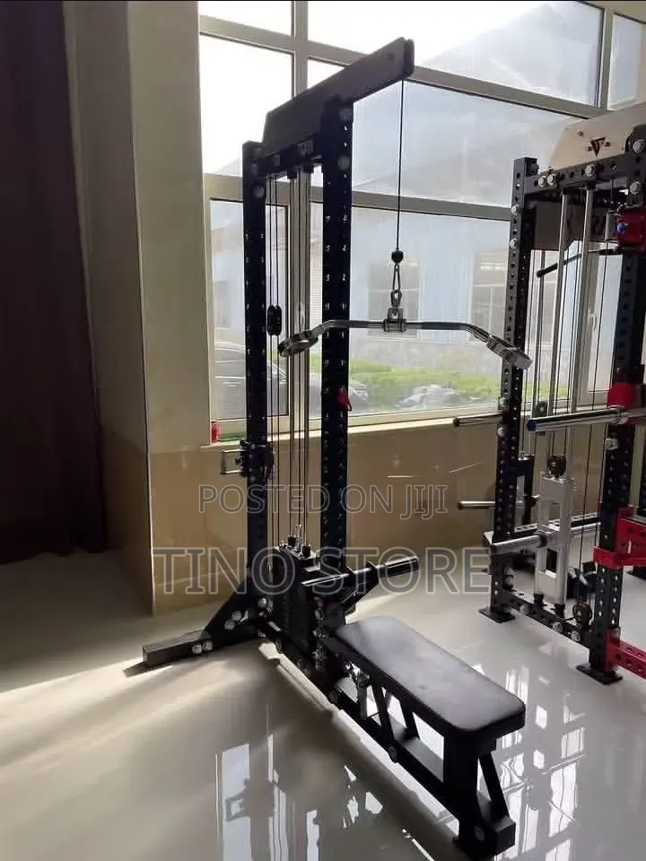 Lat Pulldown / Low Row Combo Machine
