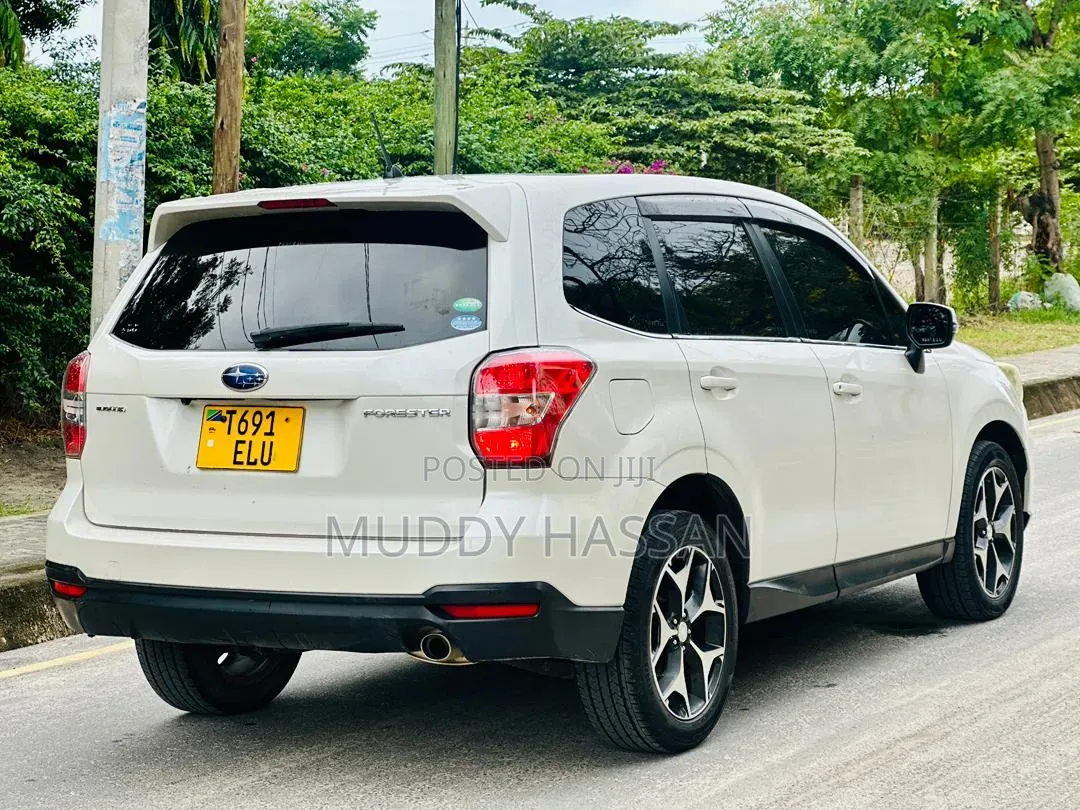 Subaru Forester 2014 White