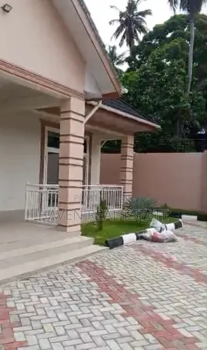 2bdrm Apartment in Mjini for rent