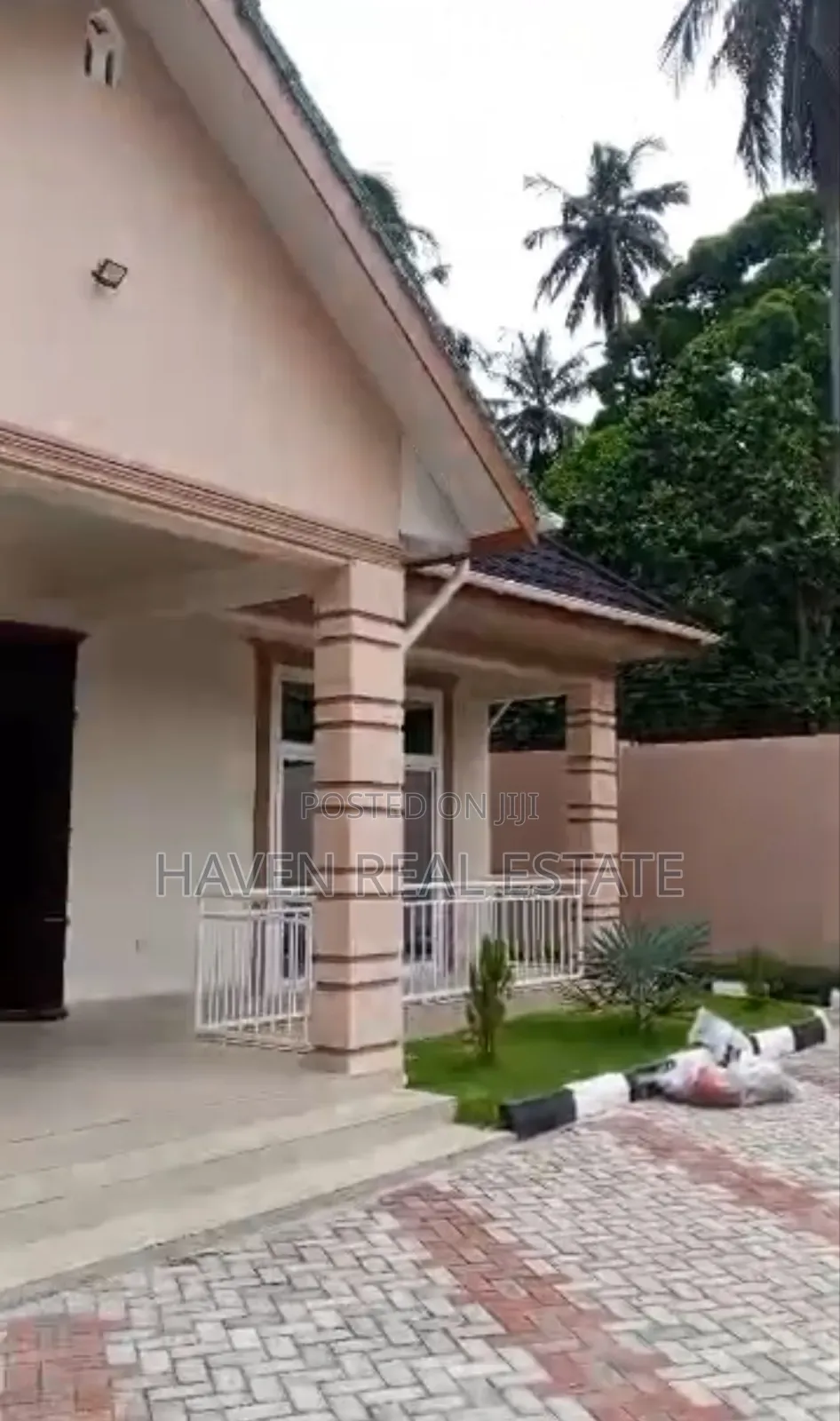 2bdrm Apartment in Mjini for rent
