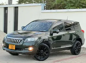 Toyota Vanguard 2010 Gray