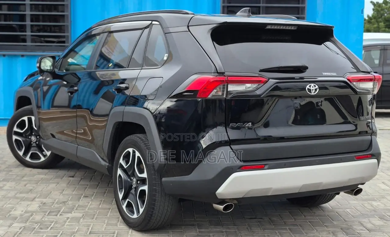 Toyota RAV4 Adventure 2021 Black