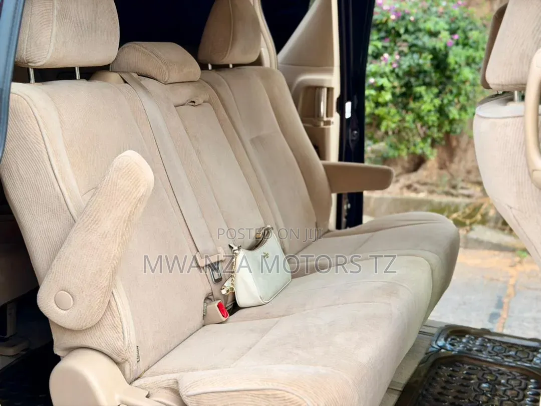 Toyota Alphard 2009 Black
