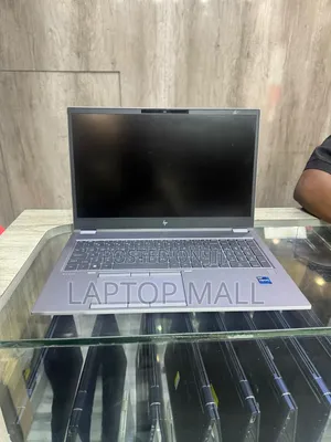 Laptop HP ZBook Fury 15 G8 32GB Intel Xeon HDD+SSD 512GB