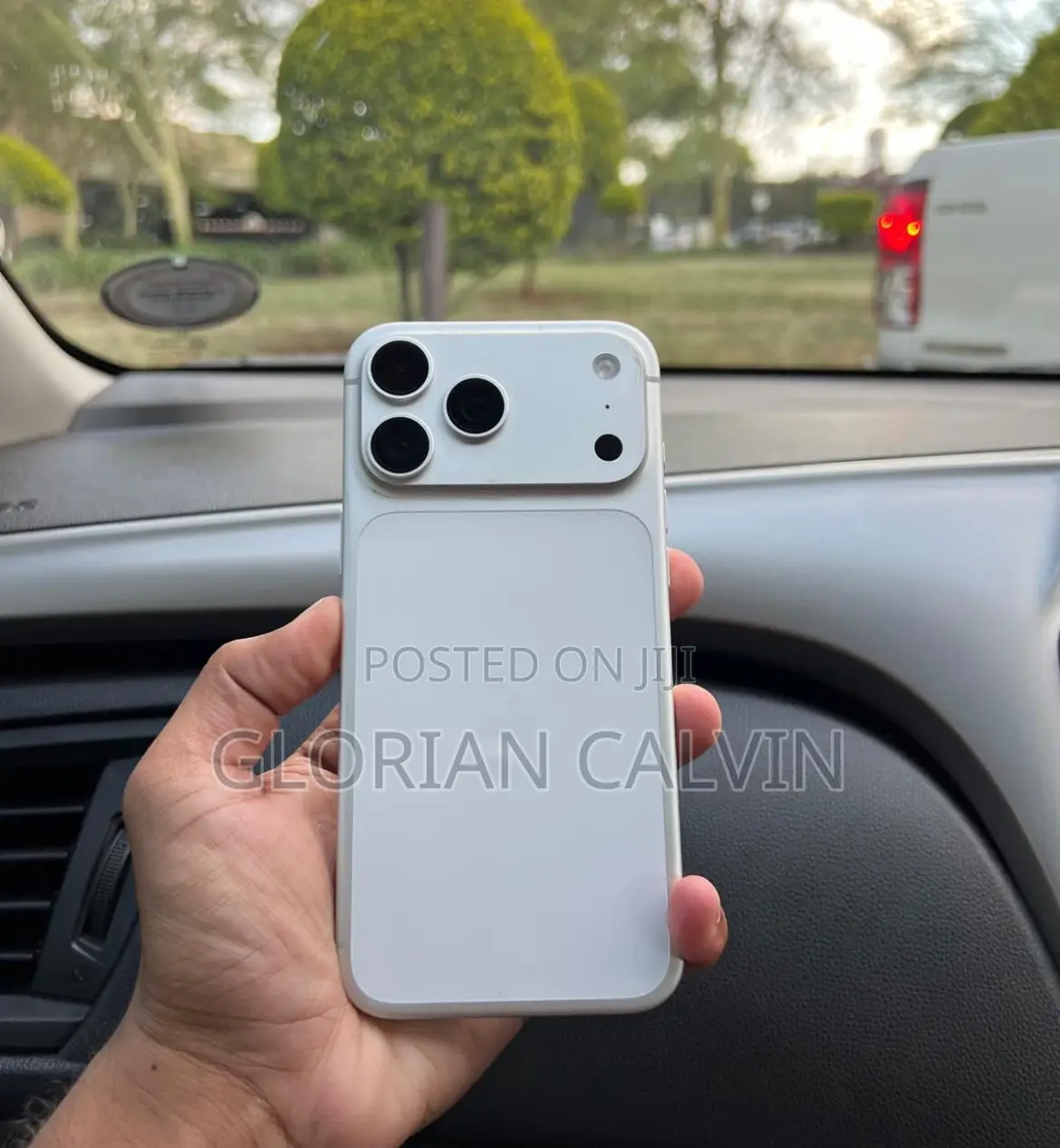 New Apple iPhone 17 Pro Max 256 GB Silver