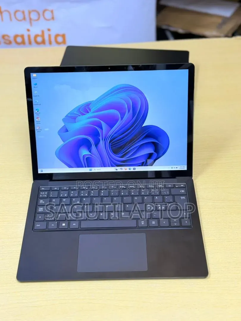 Laptop Microsoft Surface Laptop 5 16GB Intel Core i7 SSD 512GB