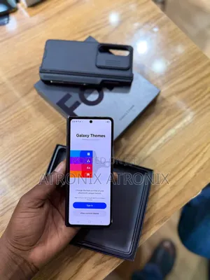 New Samsung Galaxy Z Fold4 512 GB Black