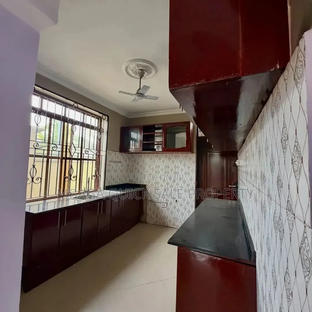 4bdrm House in Ununio Beach, Mbweni for rent