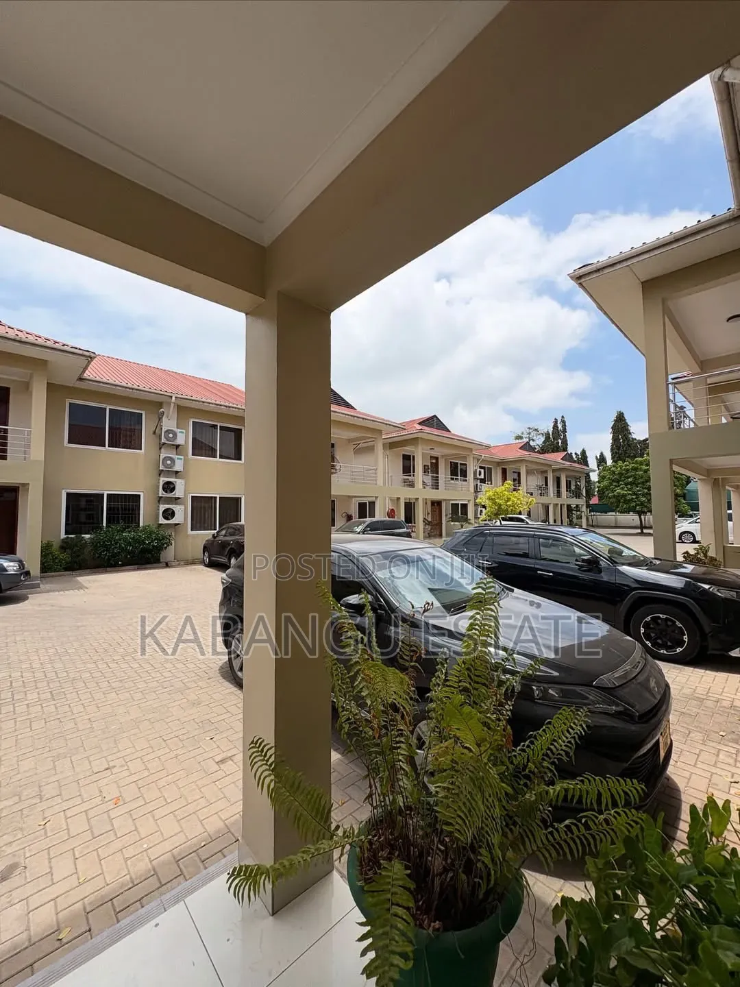 Furnished 4bdrm Villa in Oysterbay for rent