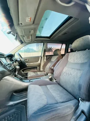 Toyota Kluger 2004 White