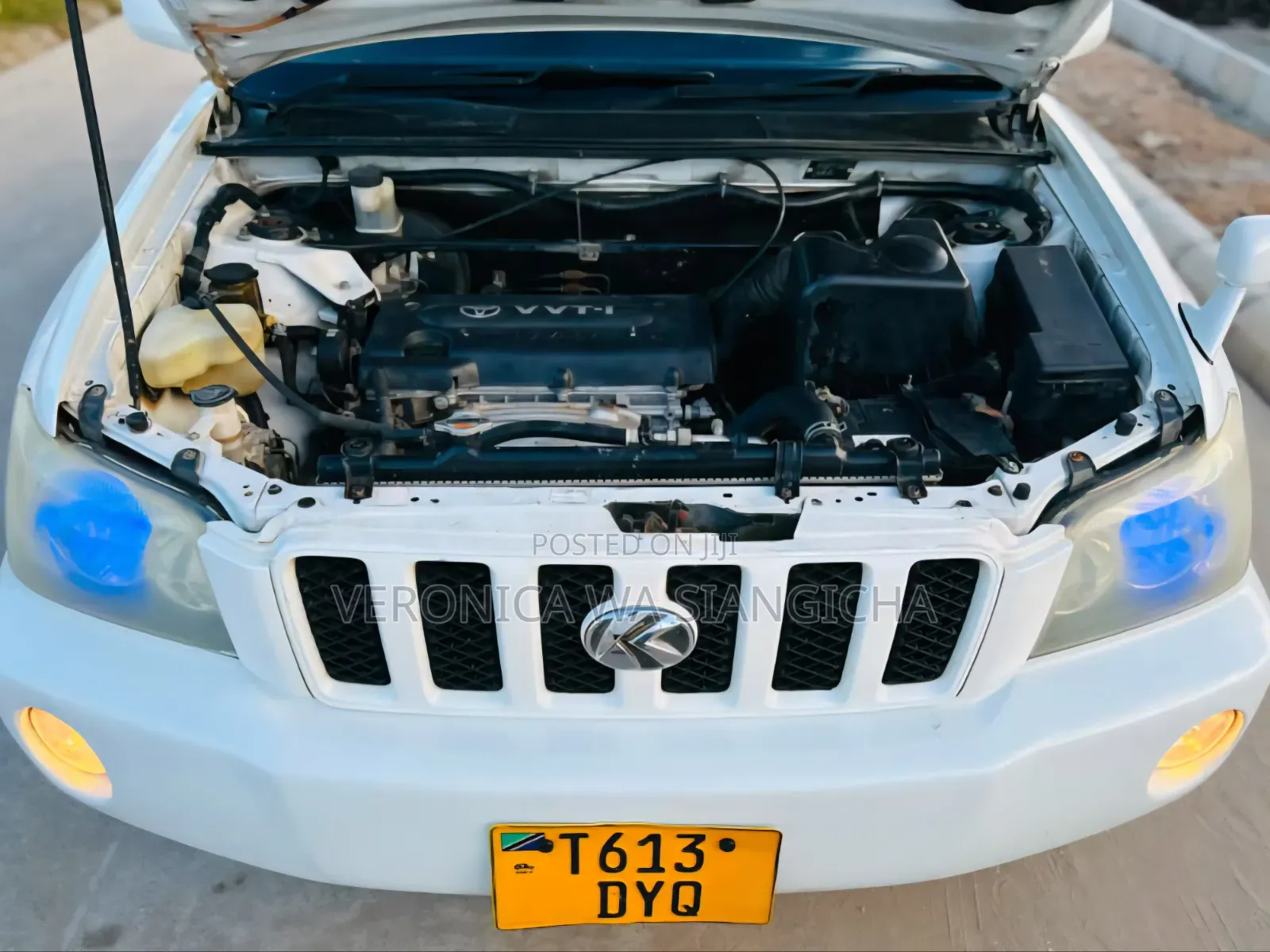 Toyota Kluger 2004 White
