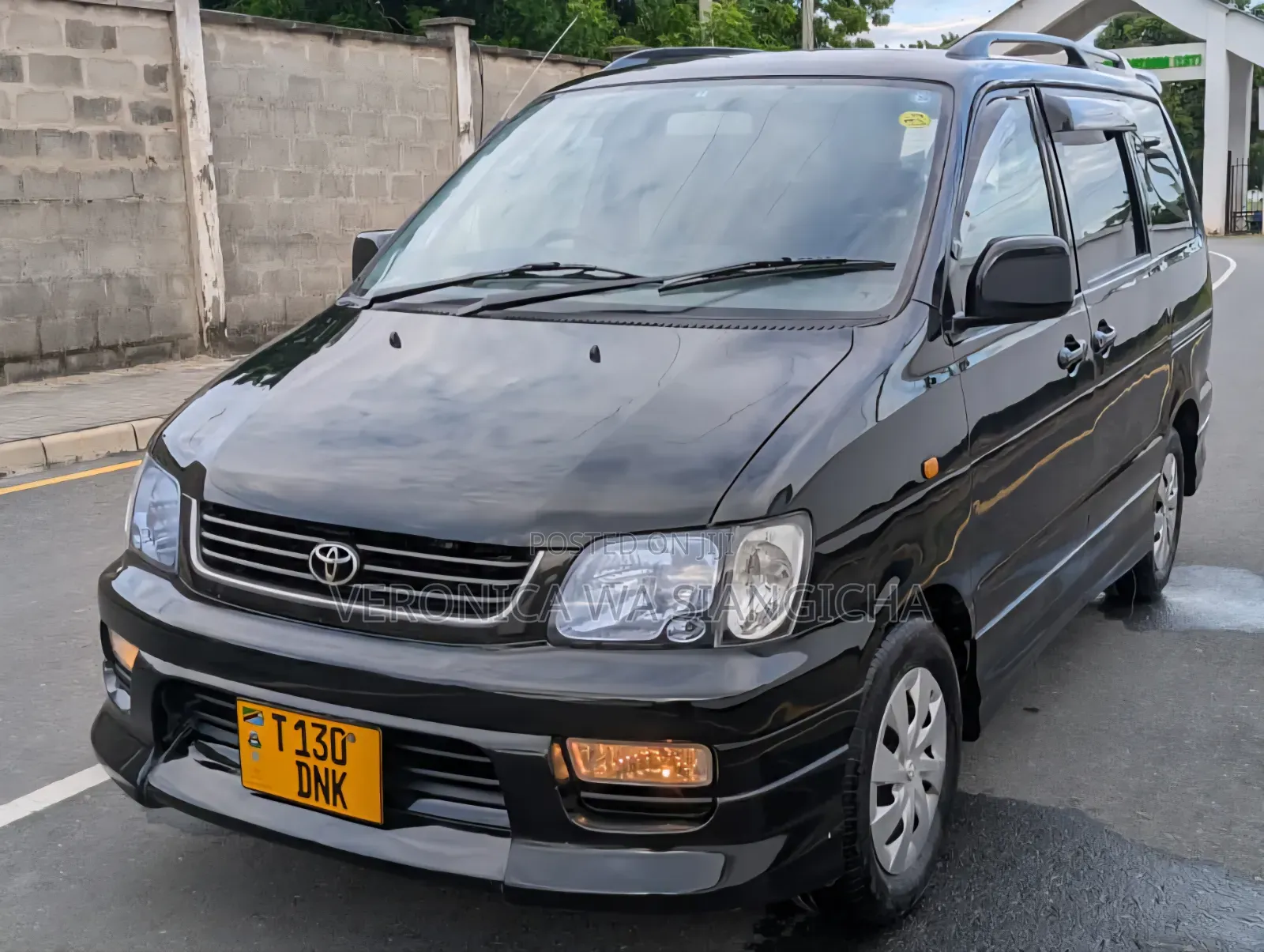 Toyota Noah 2001 Black