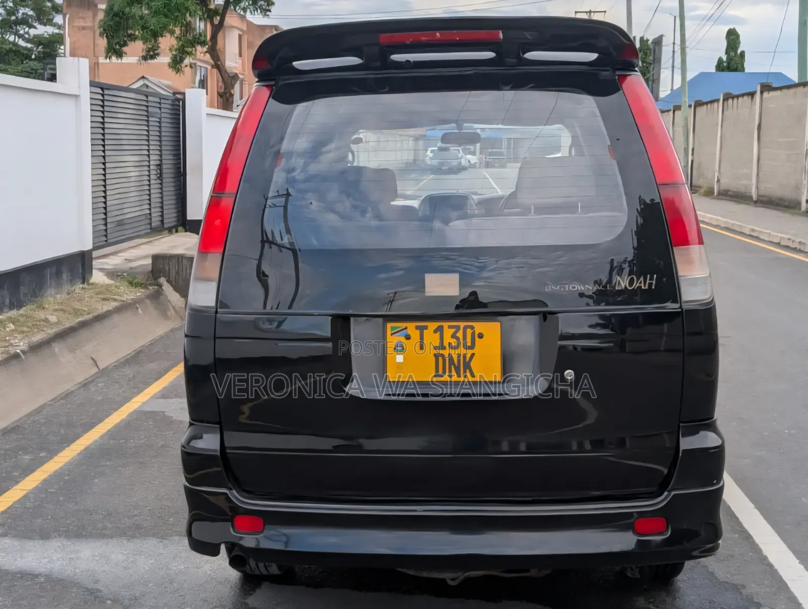 Toyota Noah 2001 Black