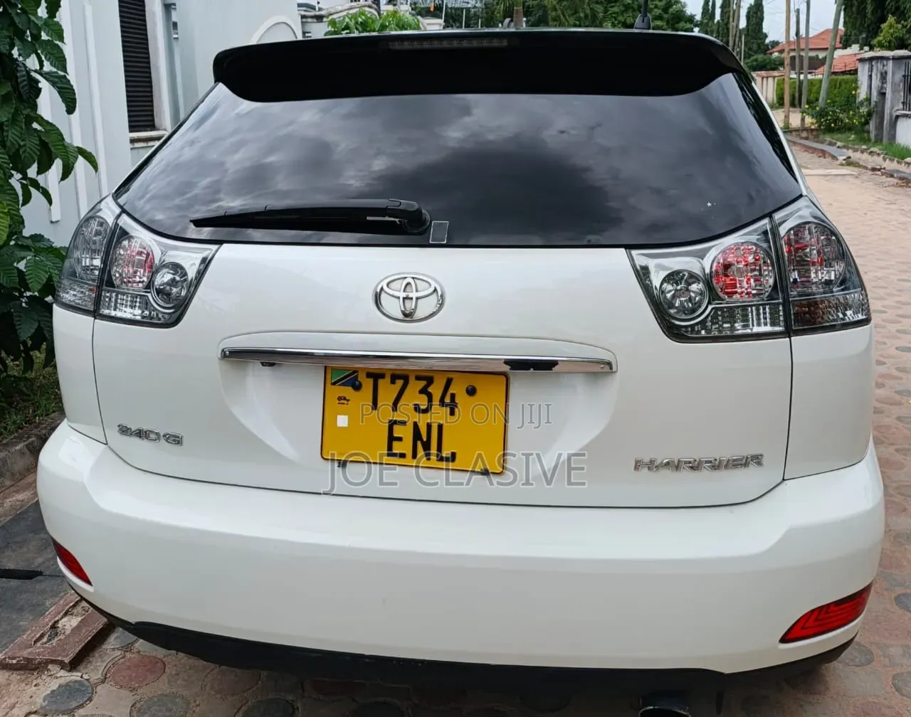 Toyota Harrier 2.4 4WD 2010 White