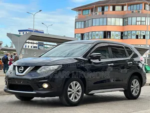 Nissan X-Trail 2.0 Petrol FWD 2014 Black