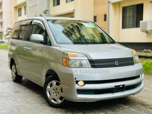 Toyota Noah 2008 Silver