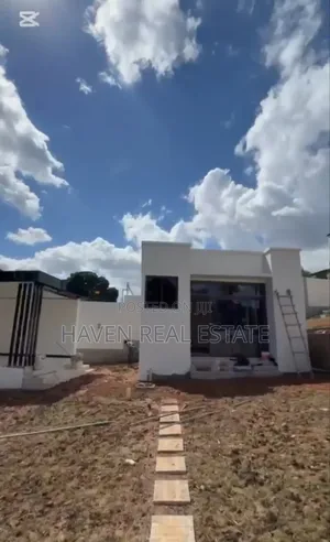3bdrm House in Goba for sale