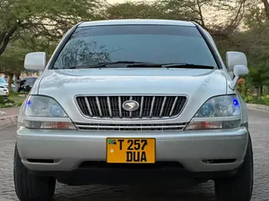 Toyota Harrier 2004 Silver
