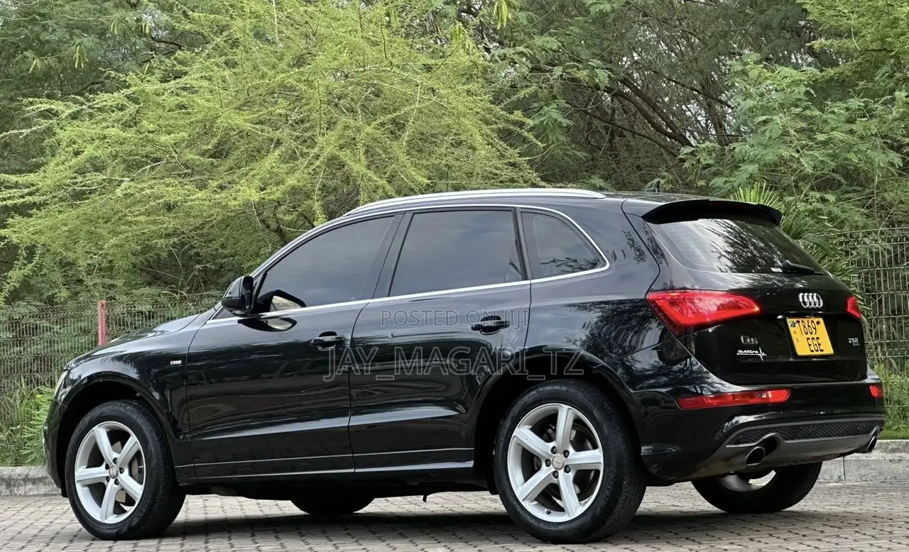 Audi Q5 2012 Black