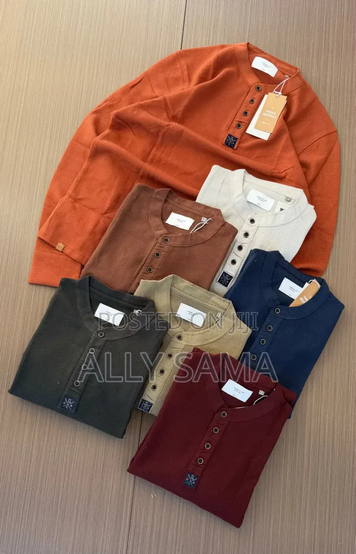 Men's T-Shirt Chinese Color Very Quality