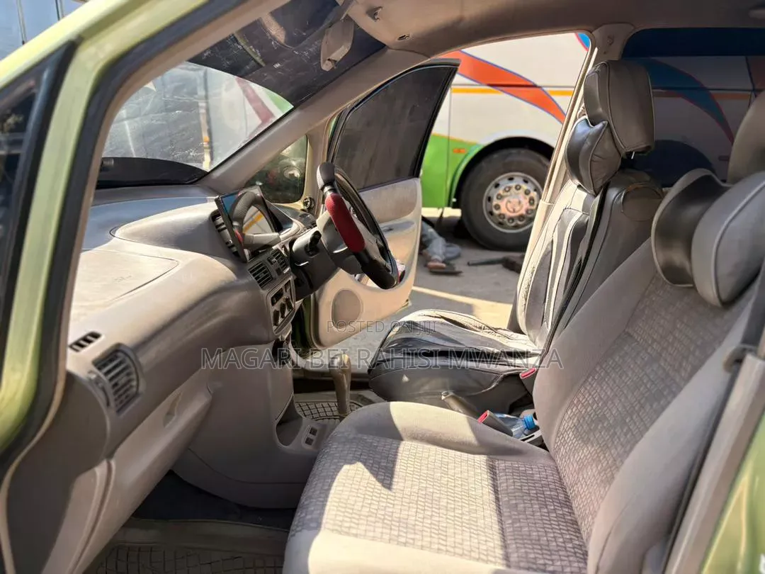 Toyota Corolla Spacio 1.5 V 2003 Gold