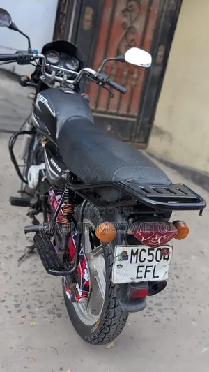 Bajaj Boxer 125 2024 Black