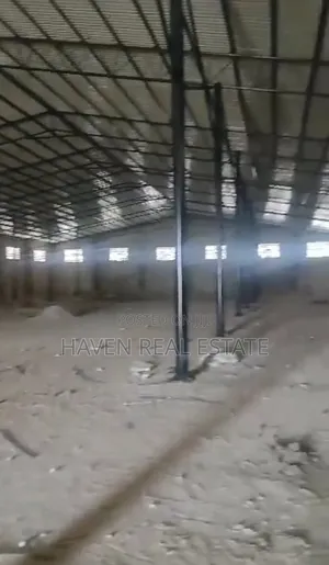 Godown for Rent at Changombe