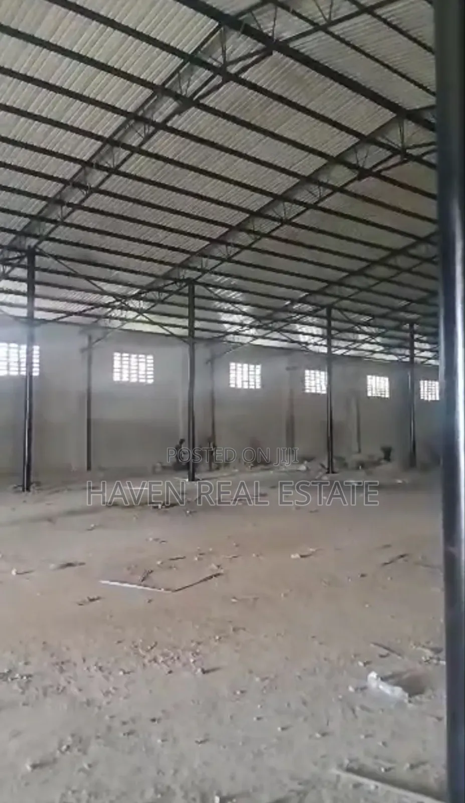 Godown for Rent at Changombe