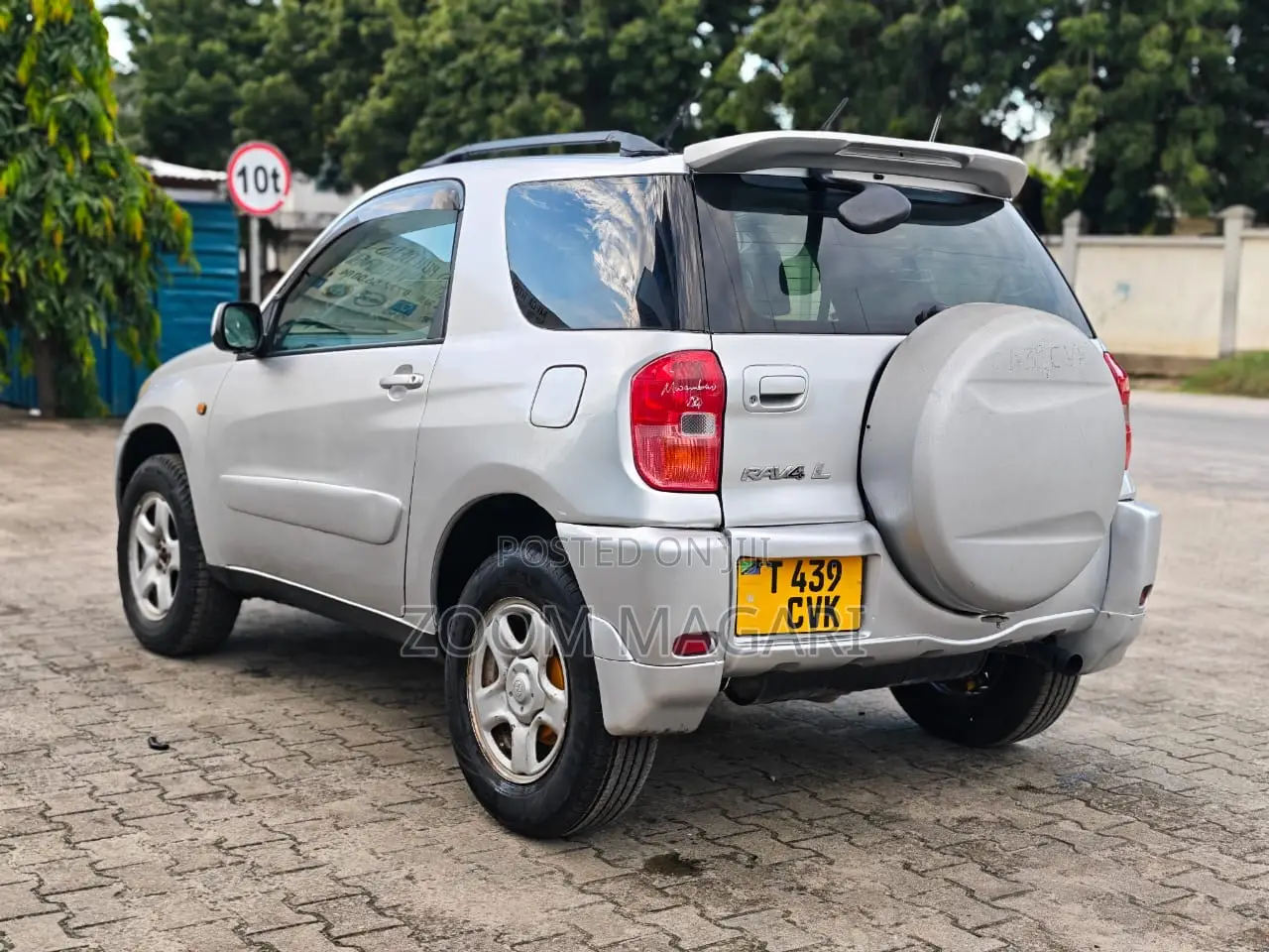 Toyota RAV4 Automatic 2004 Silver