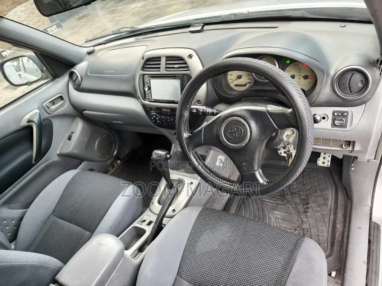 Toyota RAV4 Automatic 2004 Silver