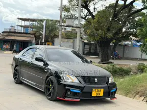 Toyota Crown Royale 2005 Black
