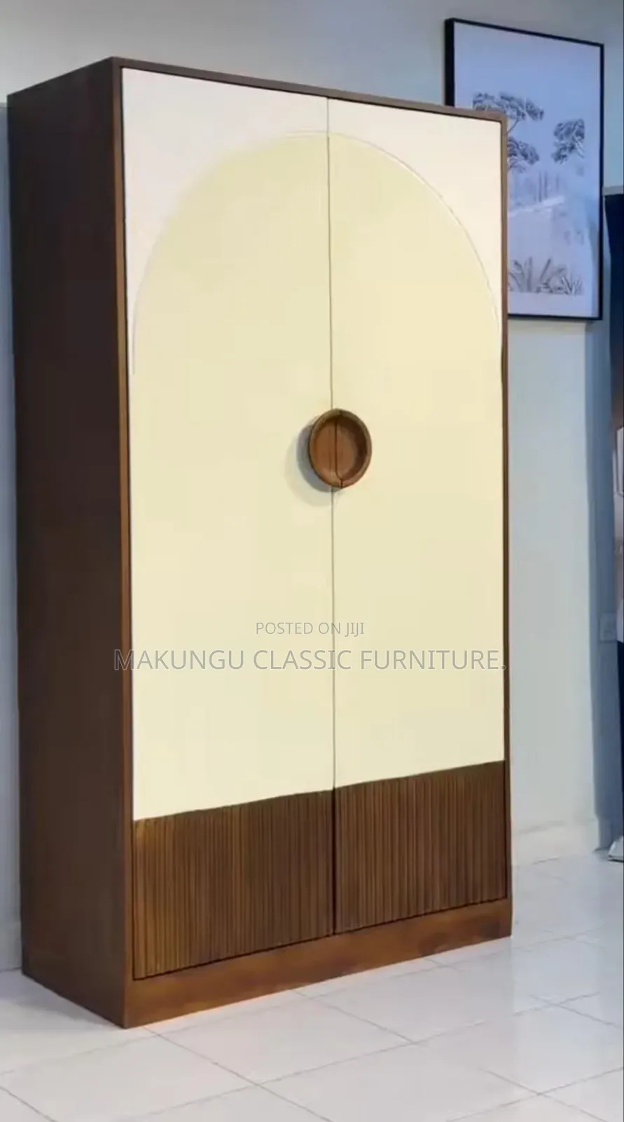 Simple and Classic Wardrobe With Two Doors With Descent Looks