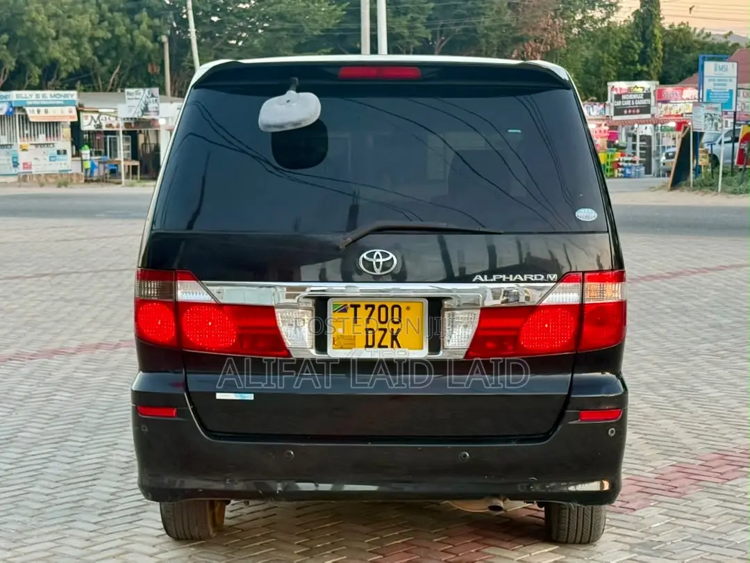 Toyota Alphard 2.4 Petrol AWD 2004 Black