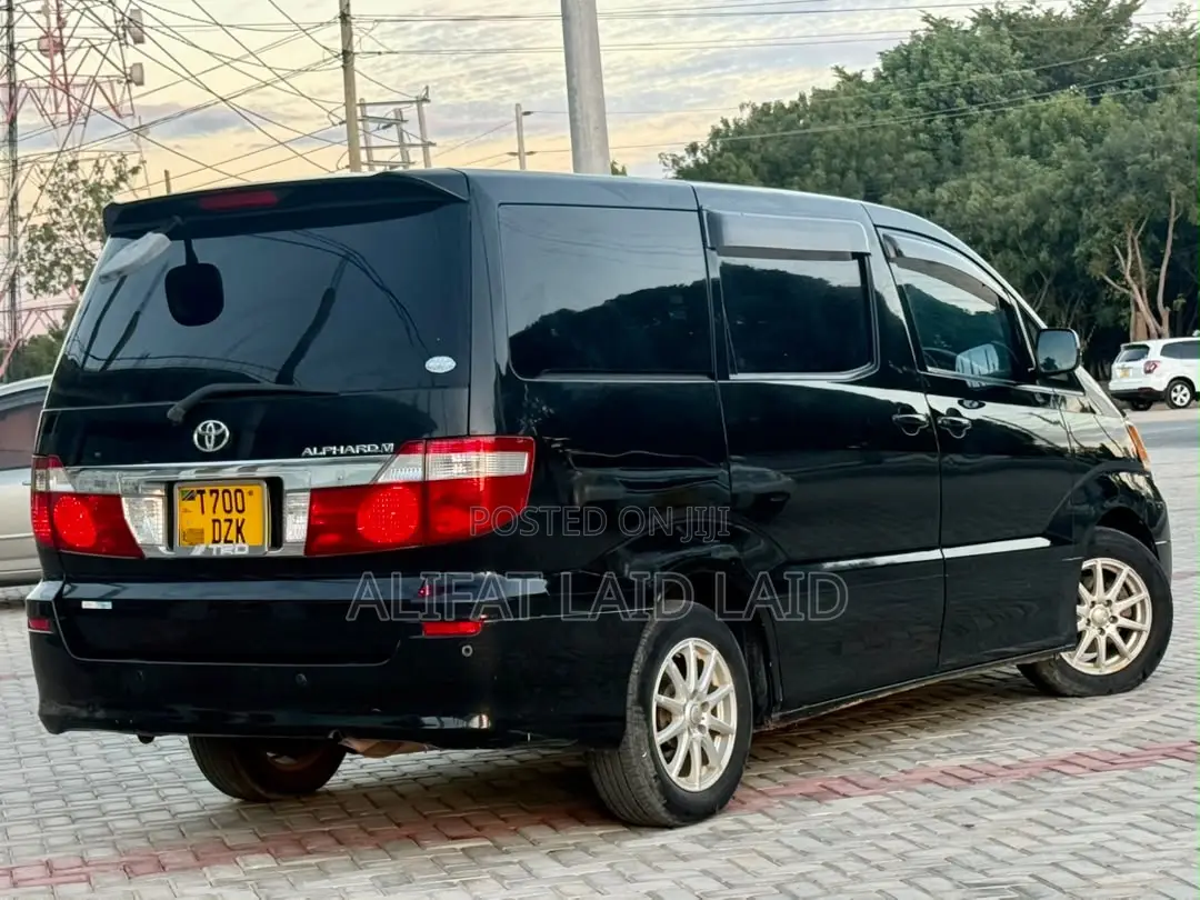 Toyota Alphard 2.4 Petrol AWD 2004 Black