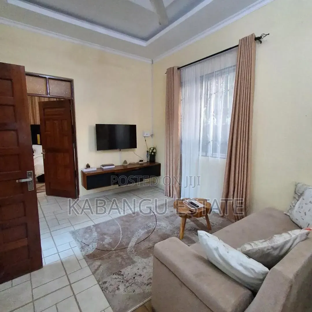 Furnished 1bdrm House in Masaki for rent
