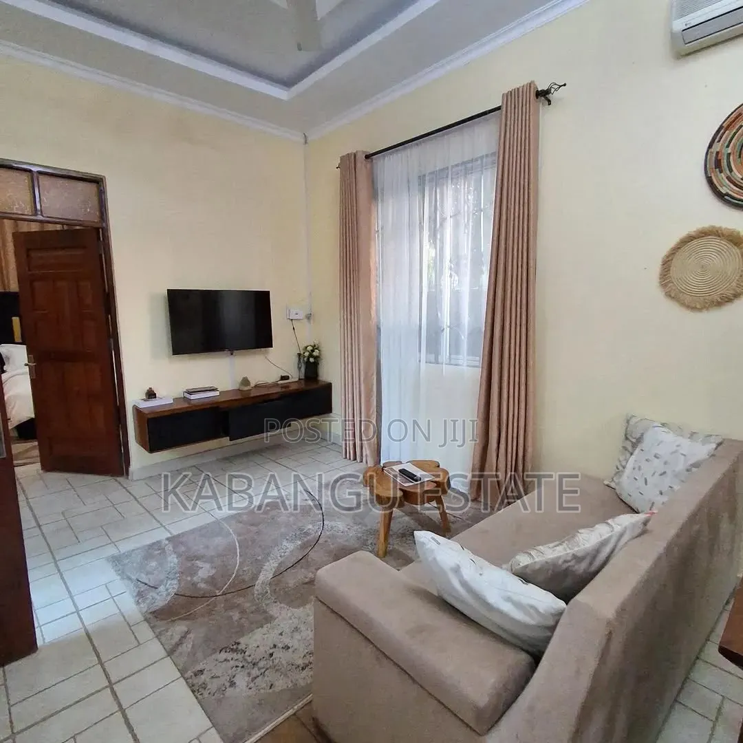 Furnished 1bdrm House in Masaki for rent