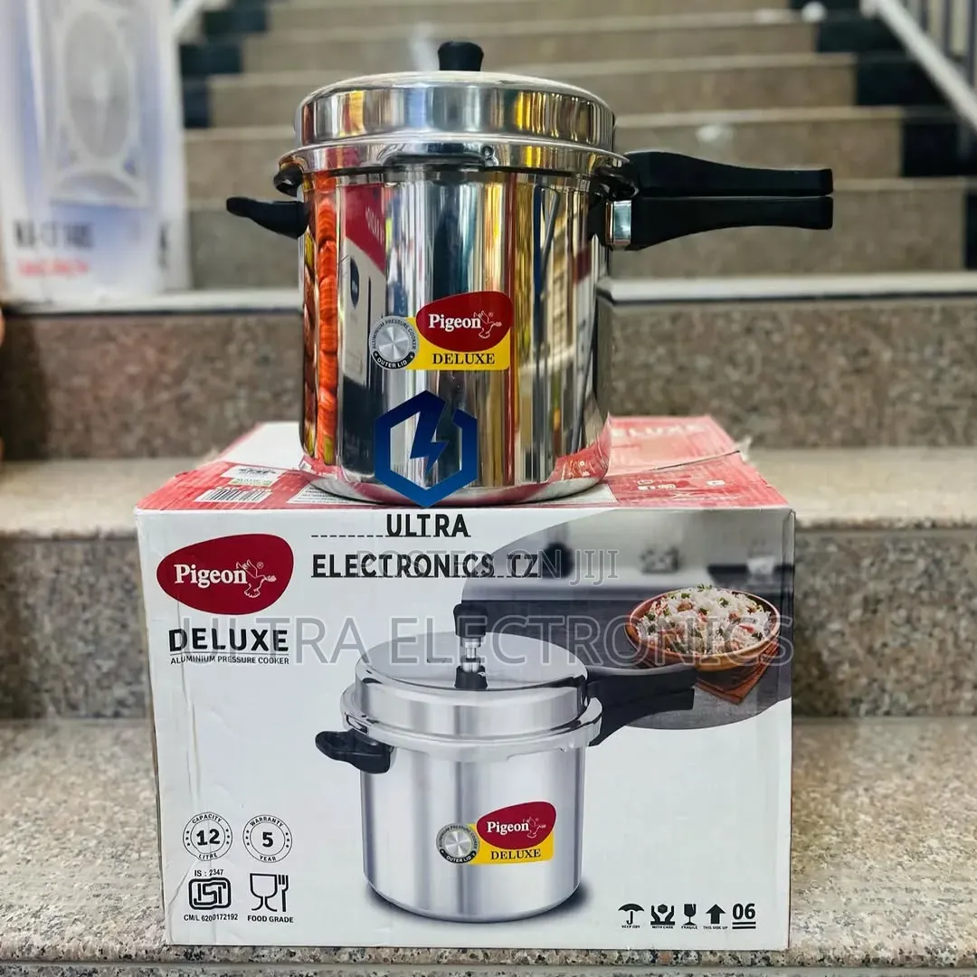 Pigeon Deluxe Aluminium Manual Pressure Cooker With Capacity 12 Litres