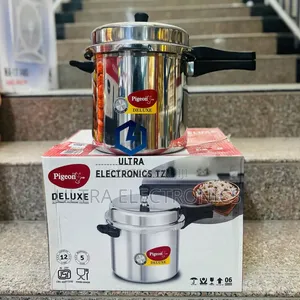 Pigeon Deluxe Aluminium Manual Pressure Cooker With Capacity 12 Litres