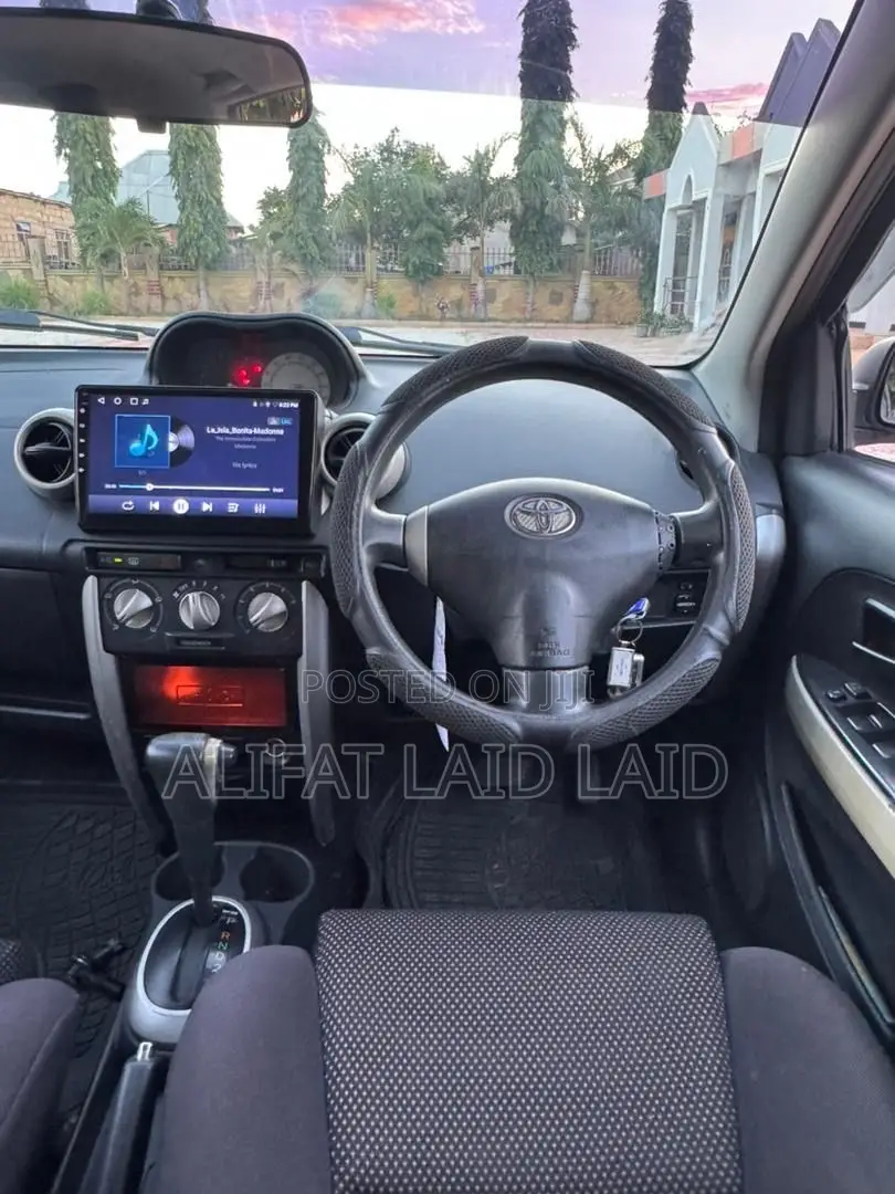 Toyota IST 2004 Black