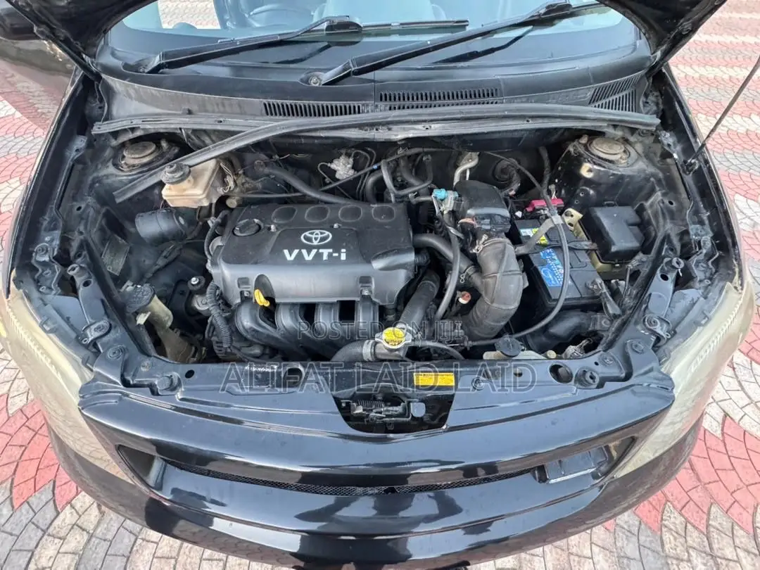 Toyota IST 2004 Black