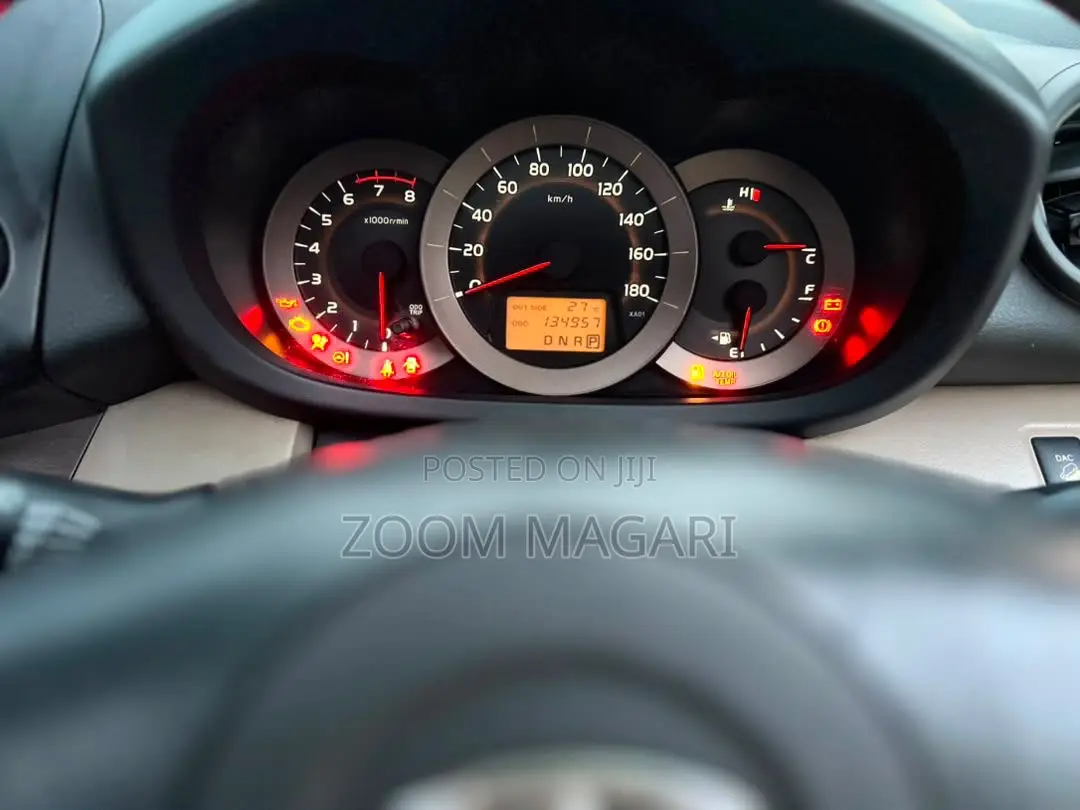 Toyota Vanguard 2010 Black