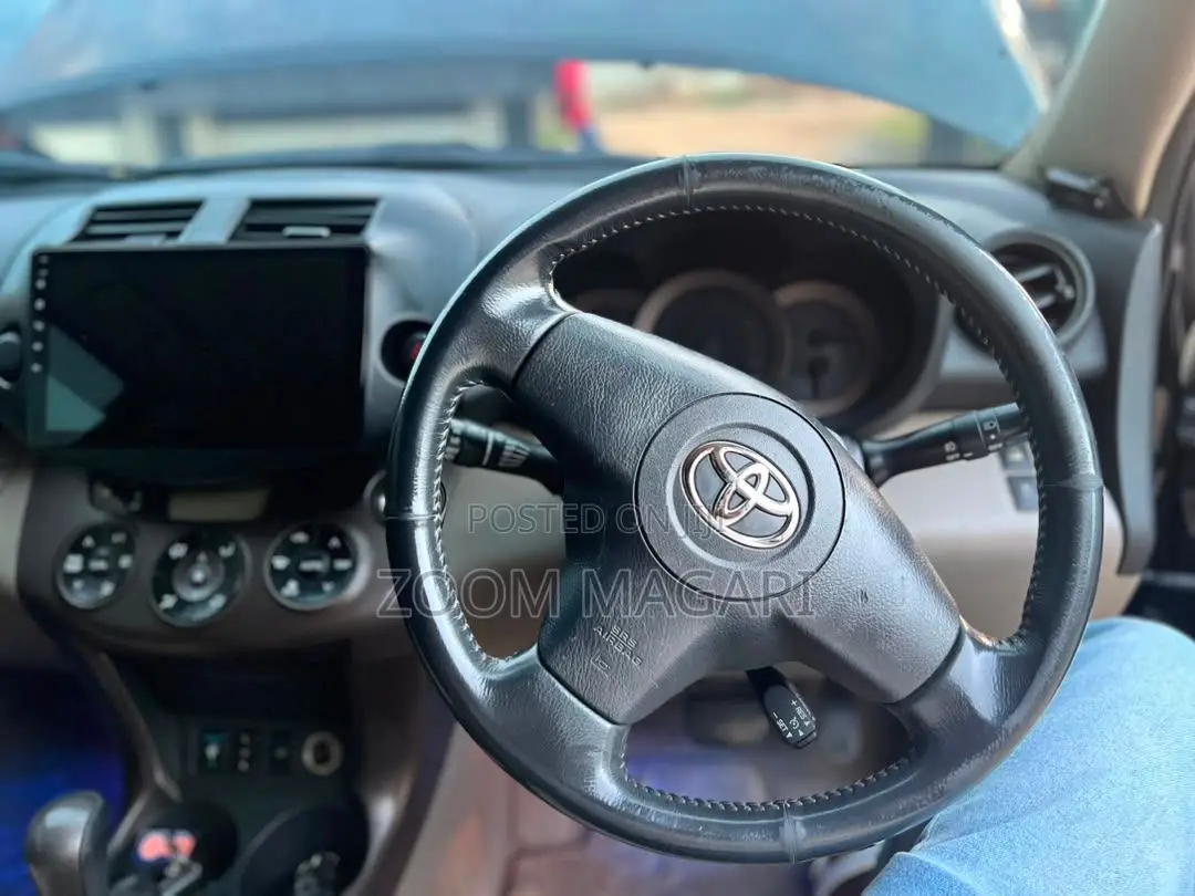 Toyota Vanguard 2010 Black